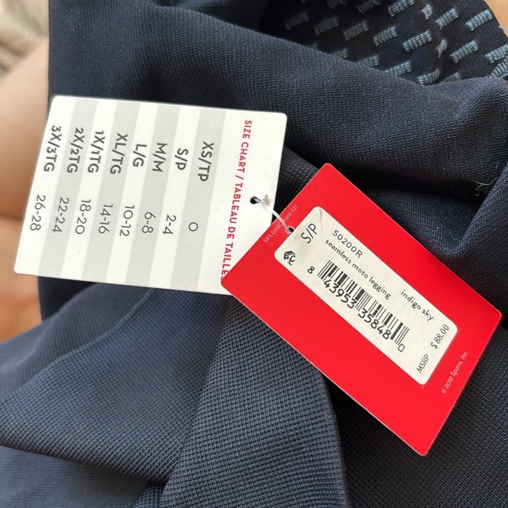 SPANX Women's Spanx Leggings Look at Me Now Seamless Moto Workout Small $88 - Picture 6 of 9